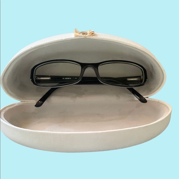 Diesel frame glasses -gently used - Picture 3 of 8